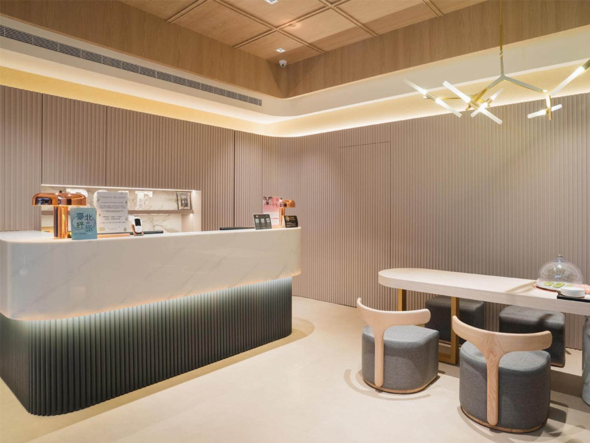 Royal Rose Hotel Zhongshan Taipei Exterior photo